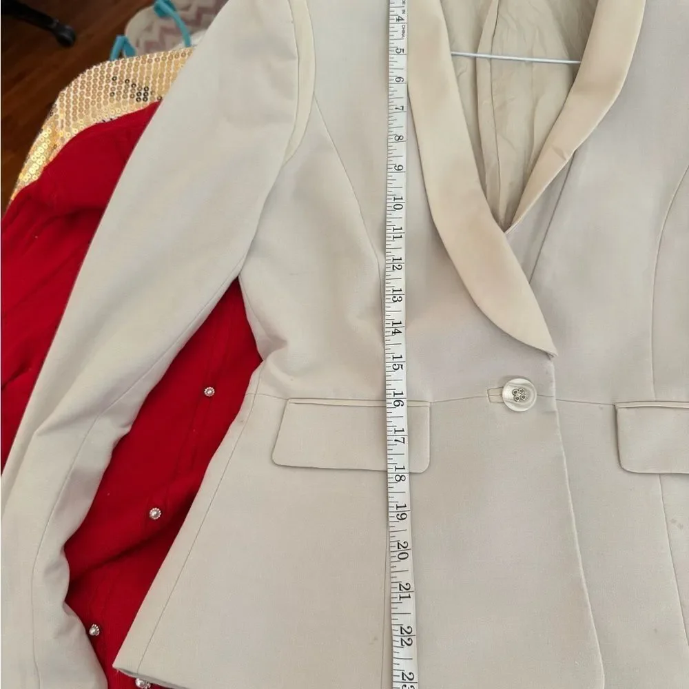Antonio Melani Cream Tuxedo  Blazer size 4